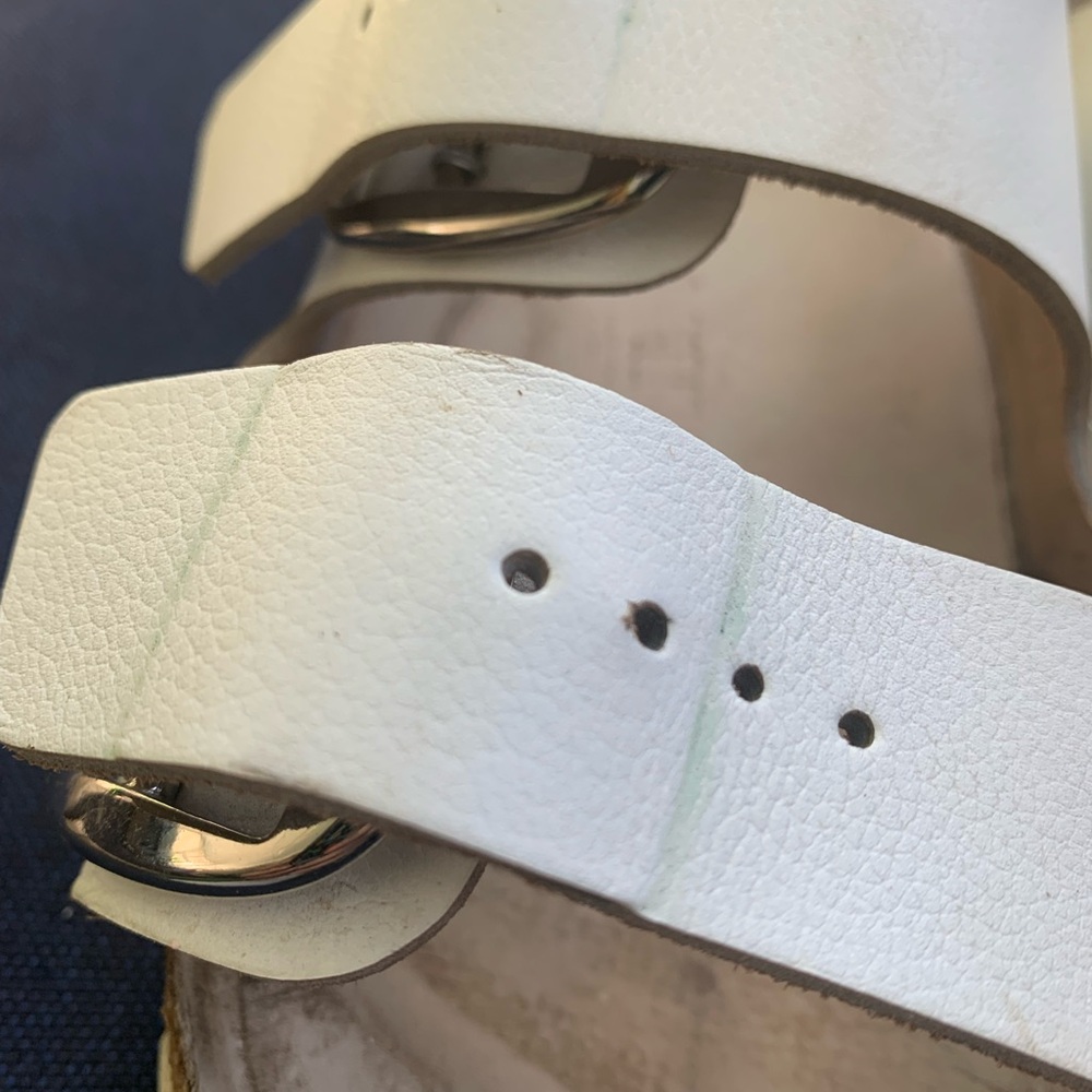 Birkenstock big silver buckle white leather sandals - Picture 7 of 12